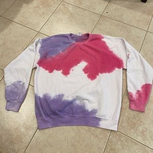Soft tie dye crew neck
